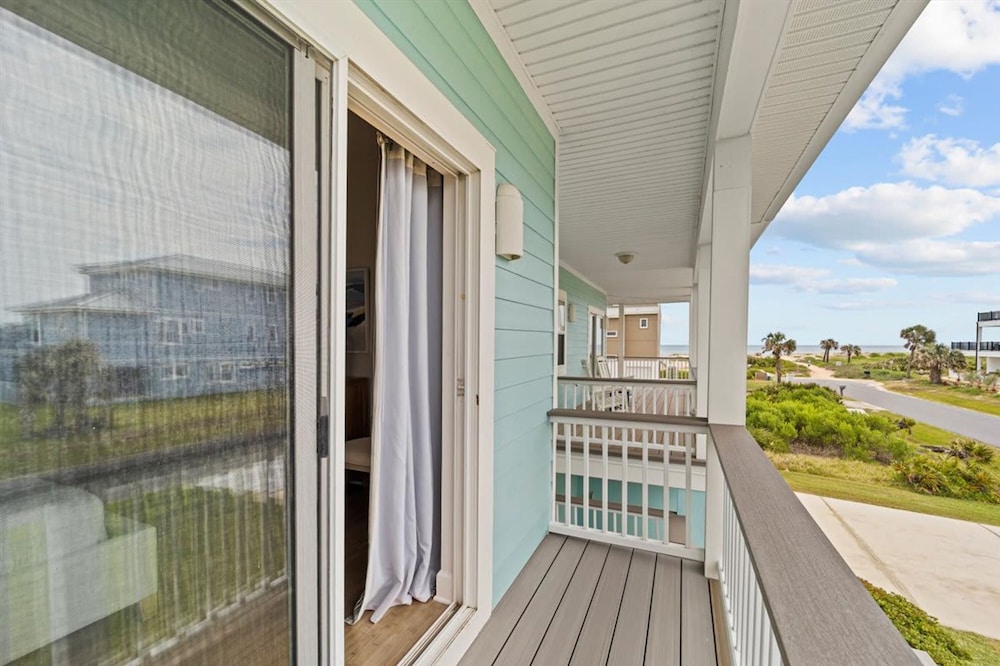 Beachfront 5BR Home With Ocean Views