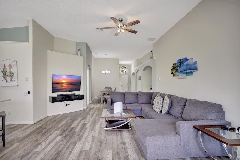 Luxury Pool Home 3 Miles From Disney More