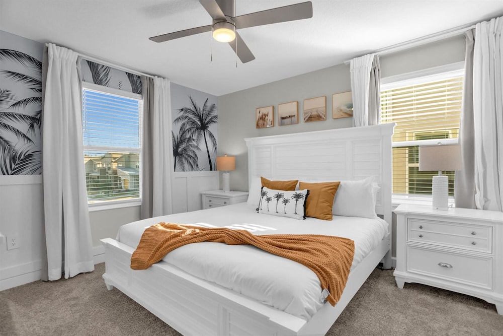 Luxury 9BR Getaway Pool Theater Theme Rooms