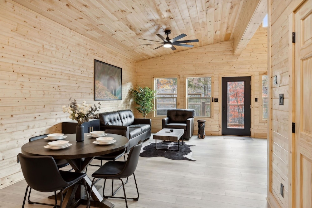 2 Brand New Cabins for Family Retreat
