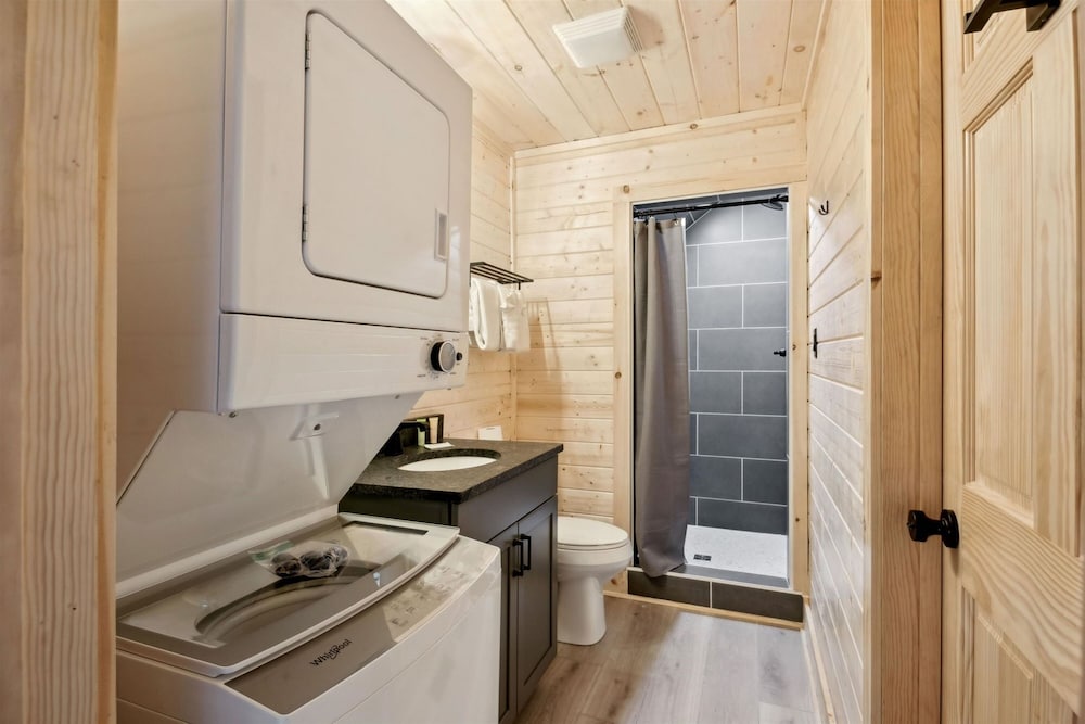 2 Brand New Cabins for Family Retreat
