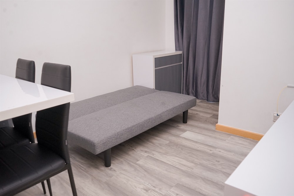 Comfy And Simple 2Br Apartment At M-Town Residence
