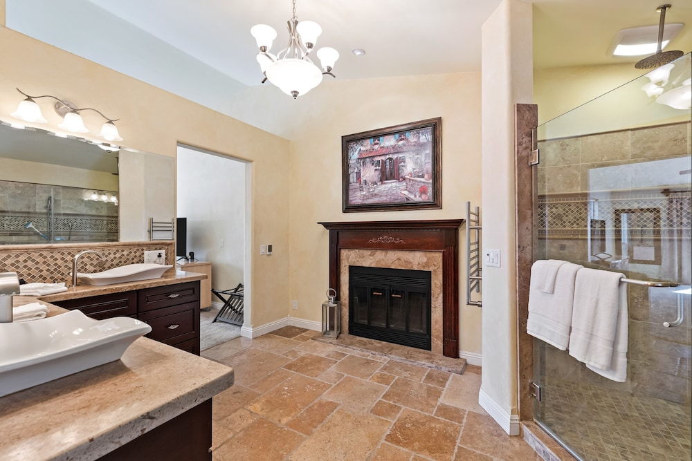Chardonnay Charm by Avantstay Luxe Group Retreat w Pool Mins to Wineries