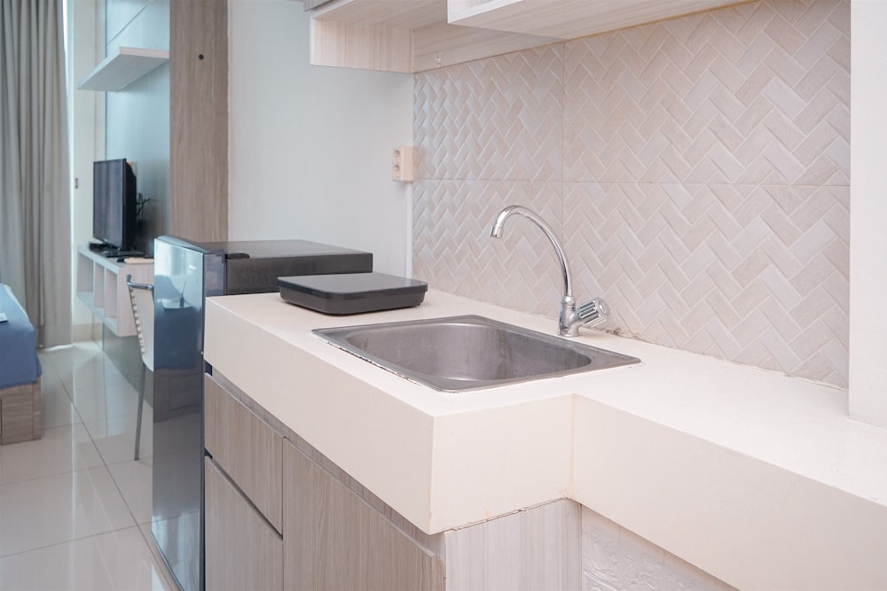 Nice And Cozy Studio Room Apartment Serpong Greenview