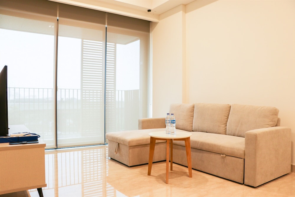 Nice And Elegant 1Br Apartment At Arumaya Residence