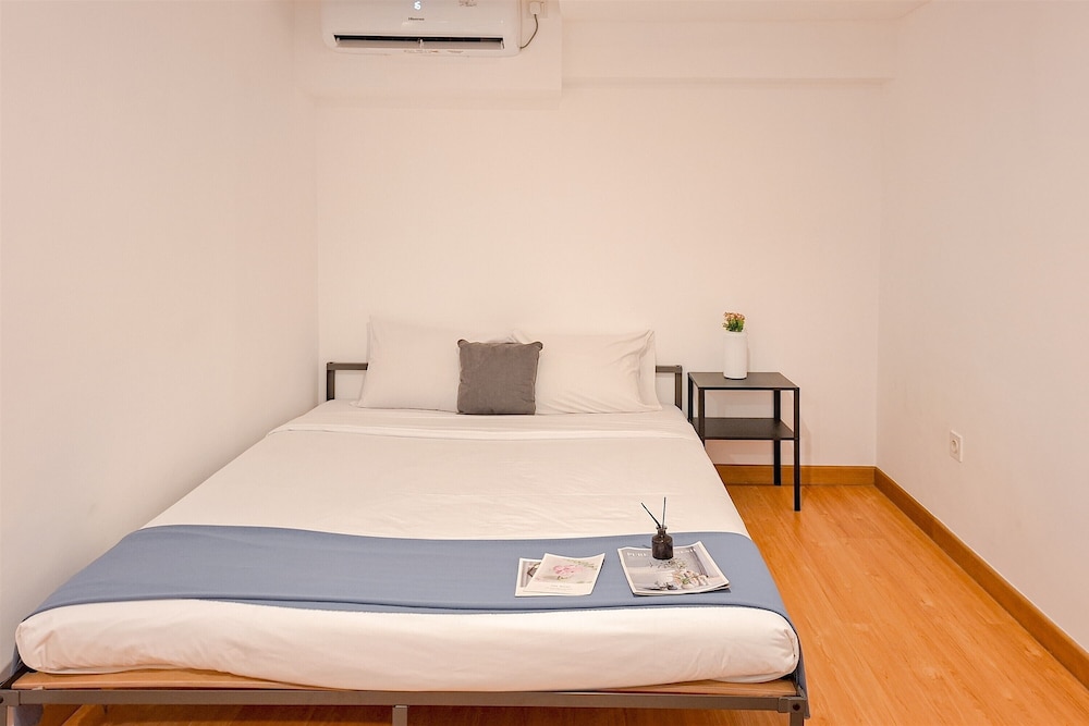 Cozy Stay Studio Loft At Kingland Avenue Apartment
