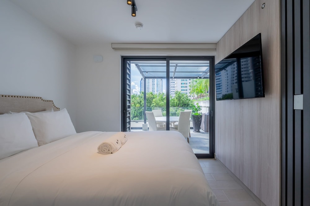 w Radiant 1BR w Modern Balcony in San Francisco
