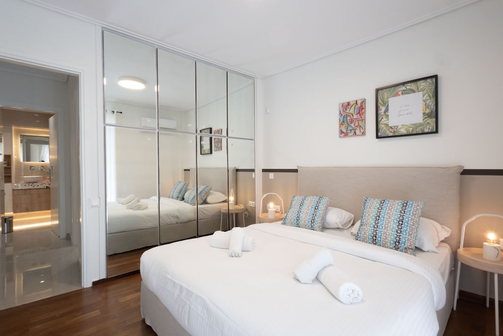 Seaside Elegance Brand New 2BD Luxury Stay