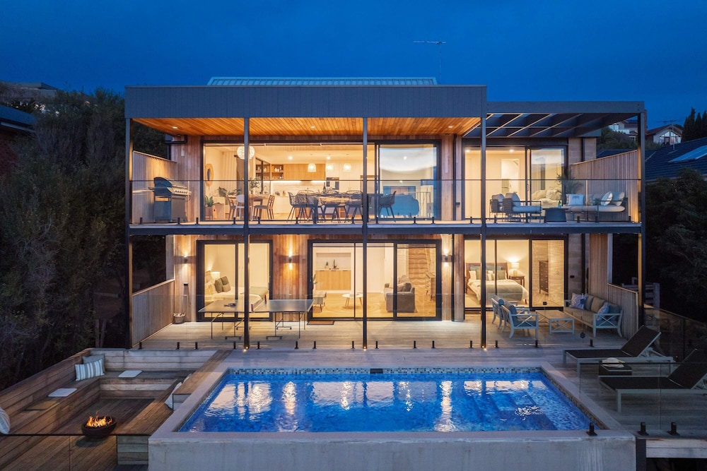 Azure Horizon Gas Heated Pool With Stunning View