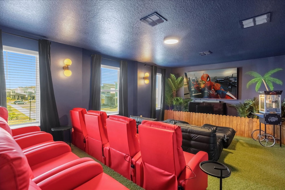 Luxury 9BR Getaway Pool Theater Theme Rooms