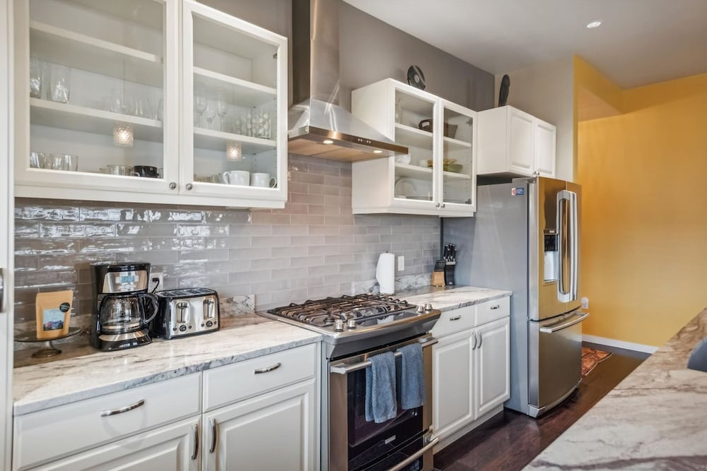 Meadowlark Suite - 201 2b1b