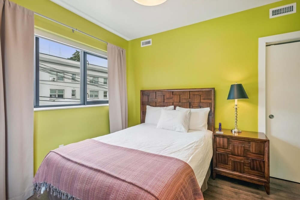 Sunstone Suite - 202