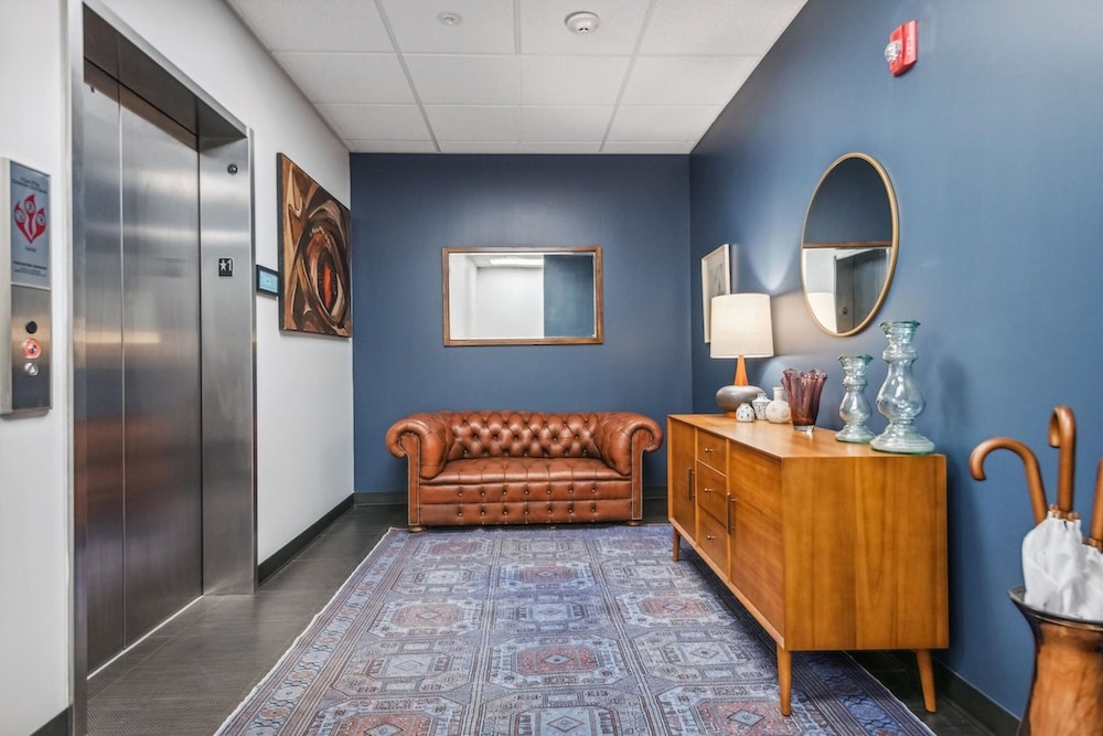 Meadowlark Suite - 201