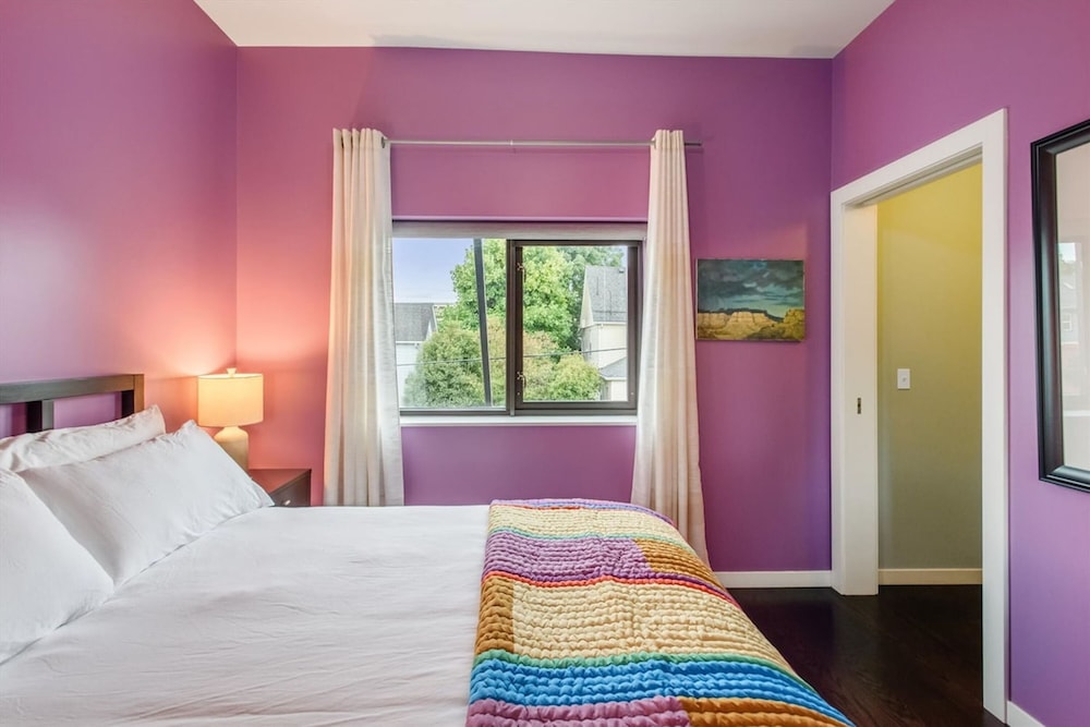 Meadowlark Suite - 201 2b1b