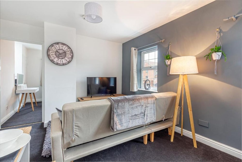 Host Stay New Street Room