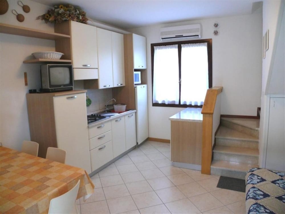 Pinea 35 in Bibione With 2 Bedrooms and 1 Bathrooms view 3