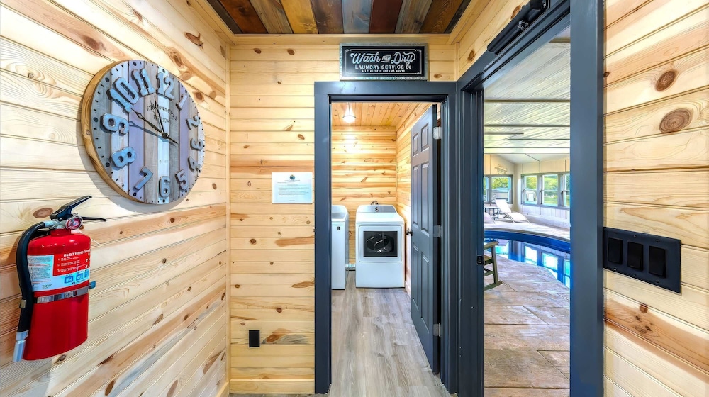 Luxury Poolside Cabin in Sevierville