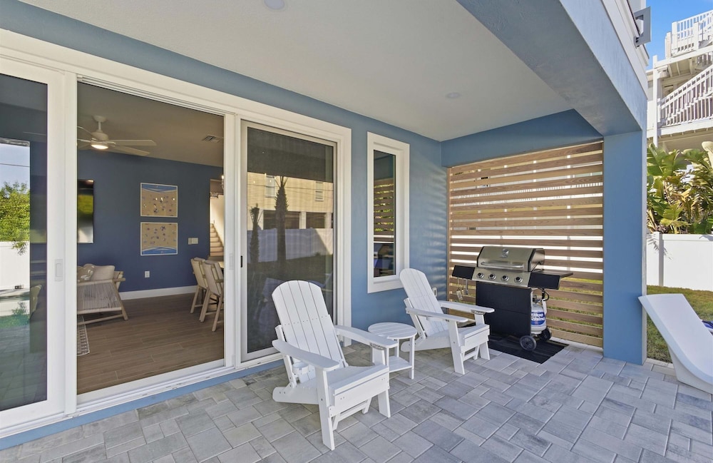 Ocean Views Beach Optional Heated Pool Spa