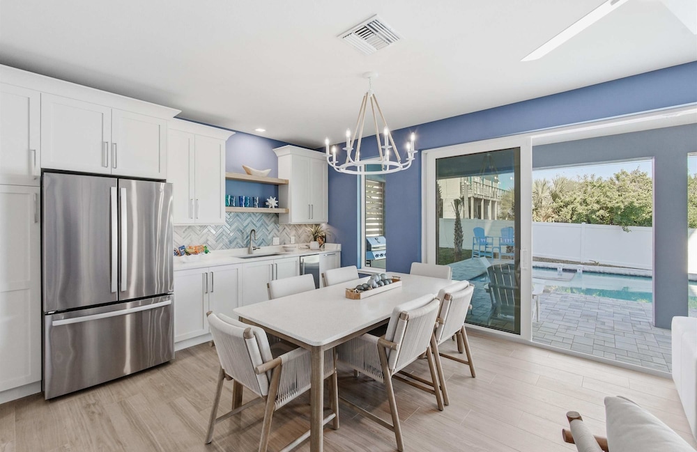 Ocean Views Beach Optional Heated Pool Spa