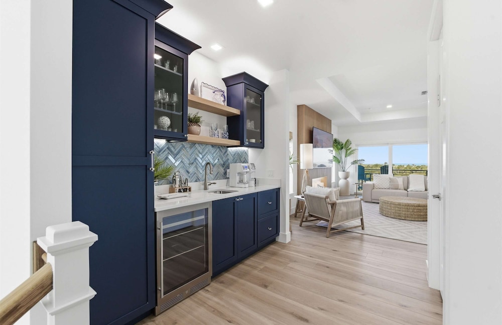 Ocean Views Beach Optional Heated Pool Spa