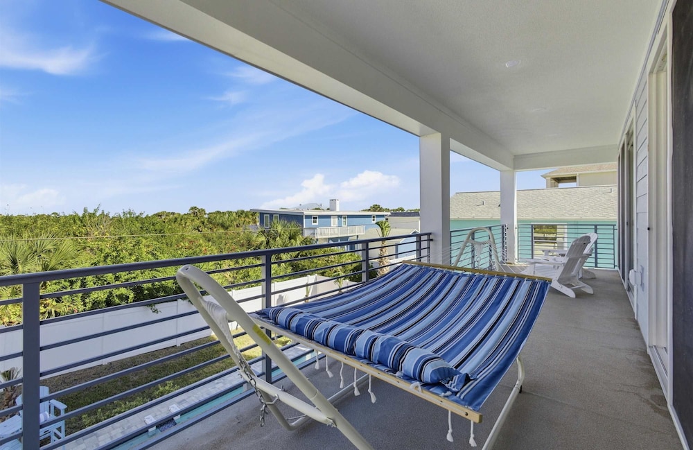 Ocean Views Beach Optional Heated Pool Spa