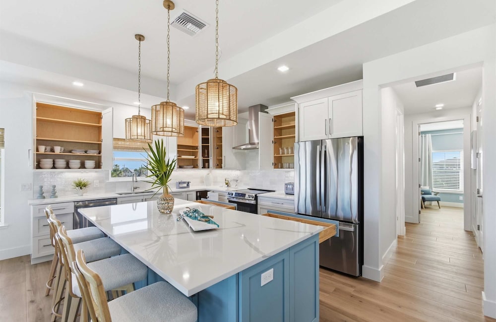 Ocean Views Beach Optional Heated Pool Spa