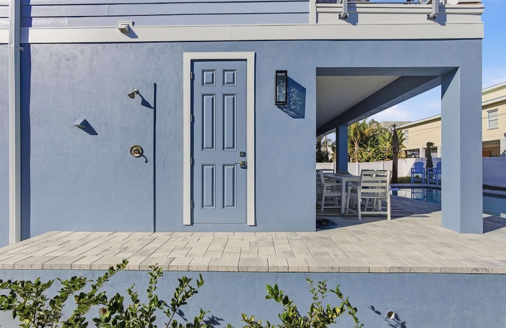 Ocean Views Beach Optional Heated Pool Spa