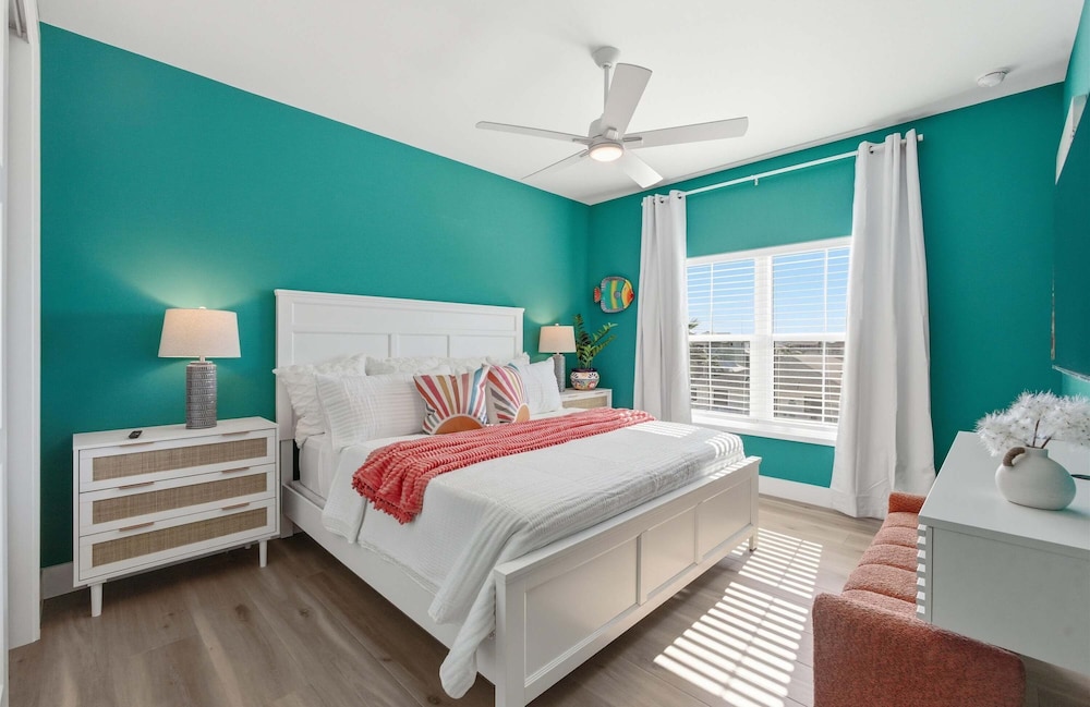 Ocean Views Beach Optional Heated Pool Spa