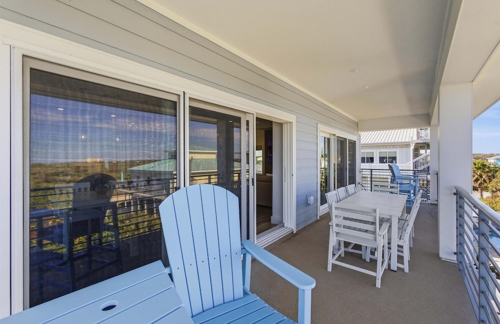 Ocean Views Beach Optional Heated Pool Spa