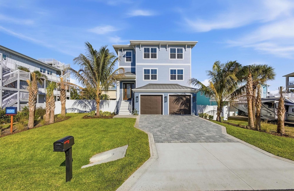 Ocean Views Beach Optional Heated Pool Spa