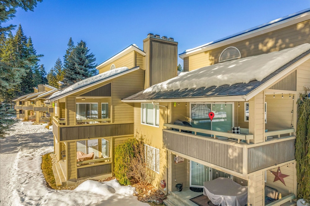 Snow Creek Peak Condo