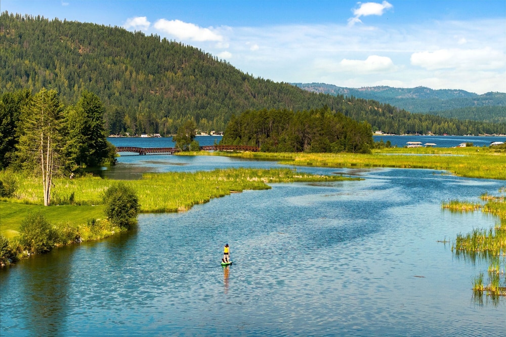Boat on Lake Pend Oreille Ski at Schweitzer