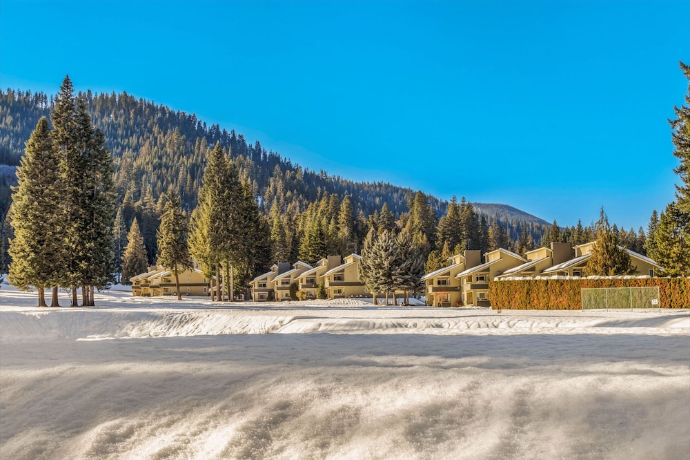 Snow Creek Peak Condo