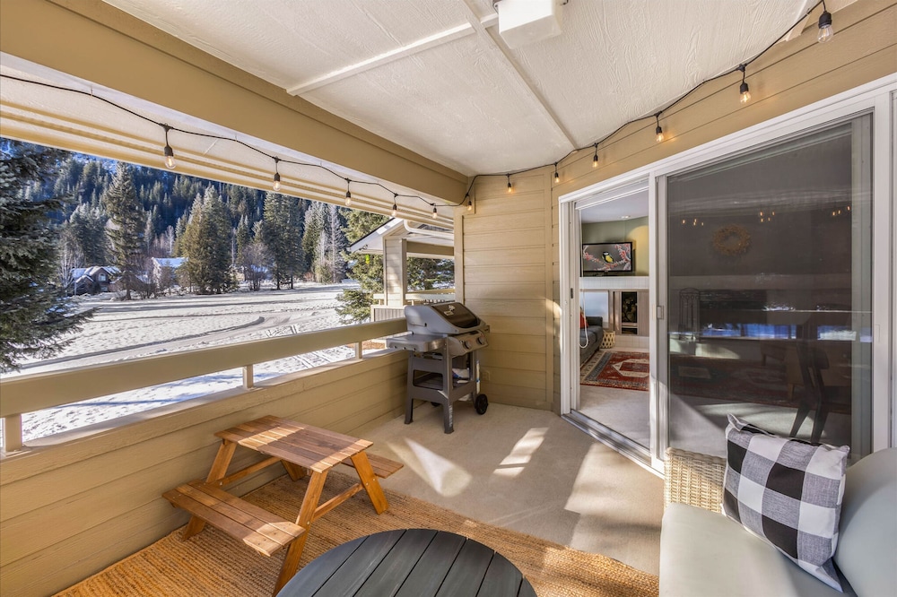 Snow Creek Peak Condo