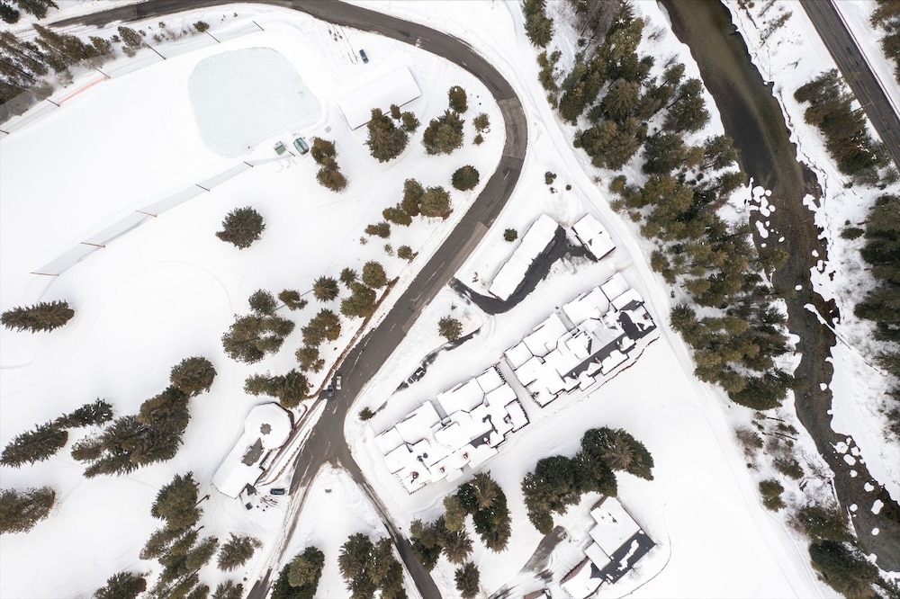 Snow Creek Peak Condo