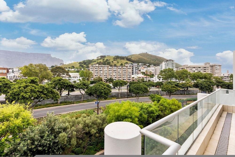 Precinct Corner Two Bedroom Waterfront Apartment - 511