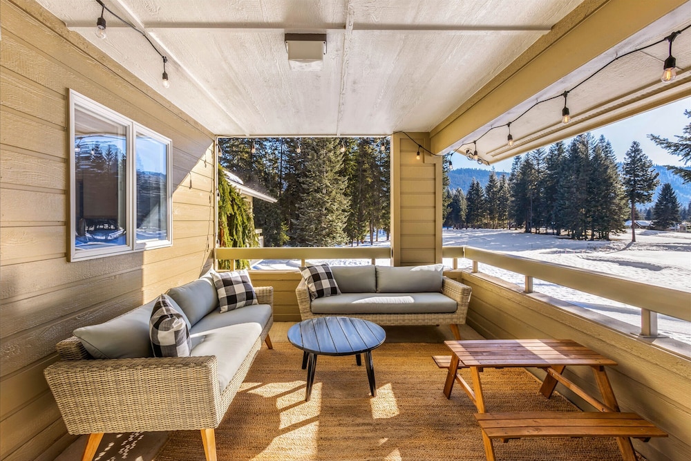 Snow Creek Peak Condo