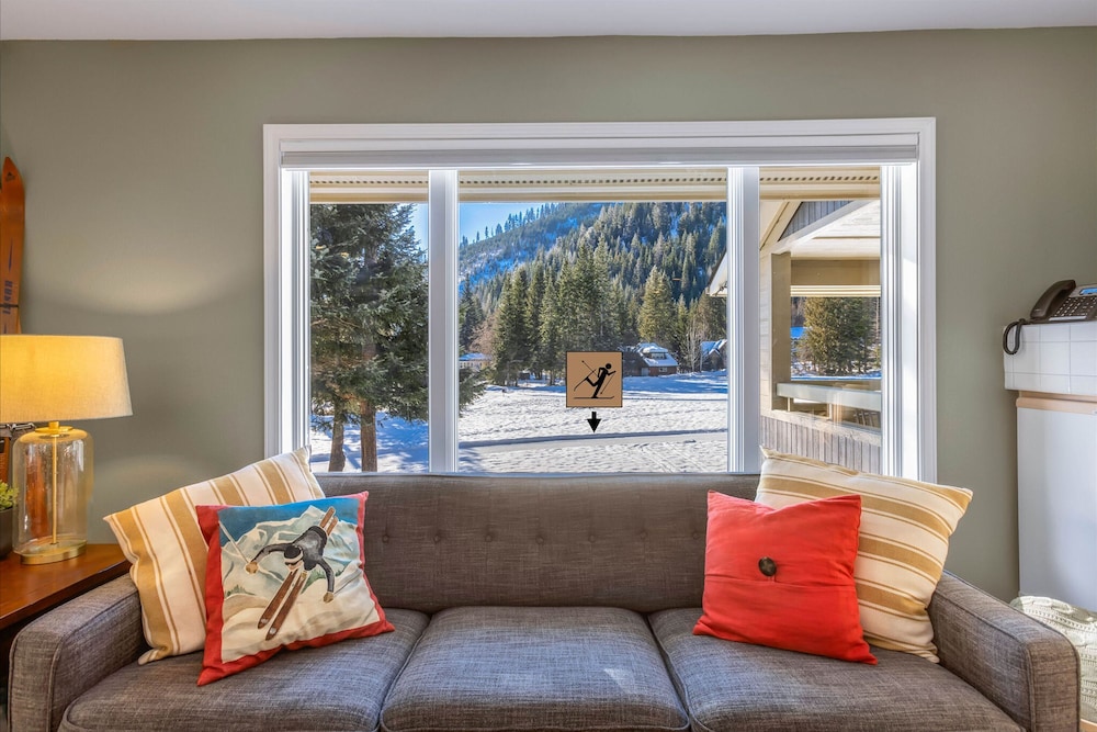 Snow Creek Peak Condo