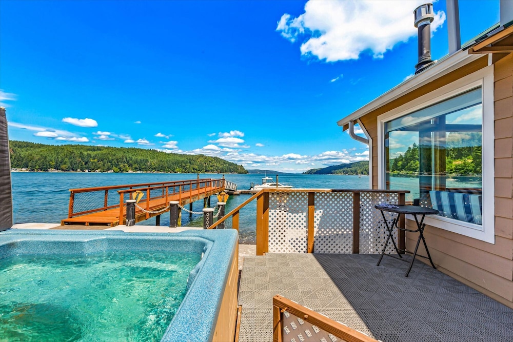 Utopia Cove in Union