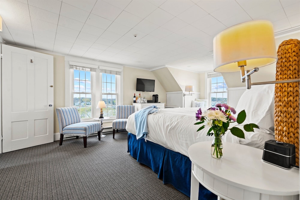 Topside Inn