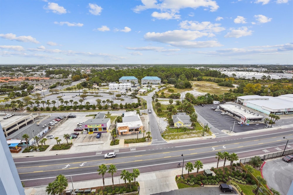 Twin Palms by Book That Condo