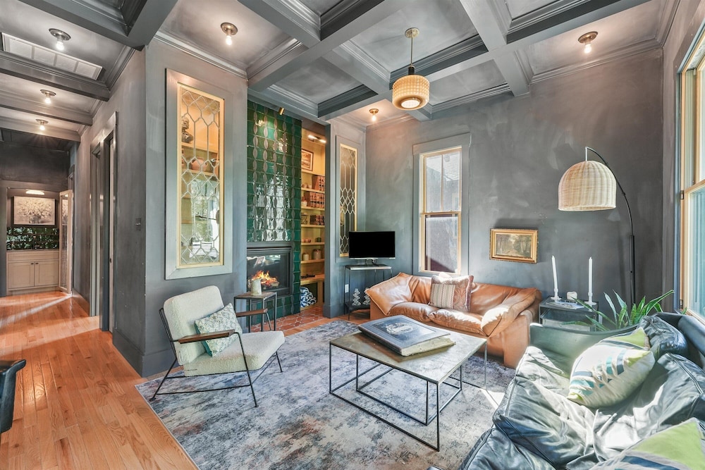 Ebb and Glow Retreat by Ryson Vacation Rentals