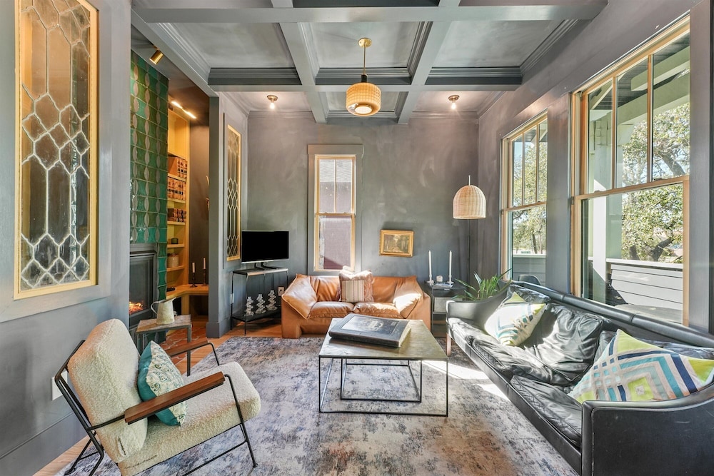 Ebb and Glow Retreat by Ryson Vacation Rentals