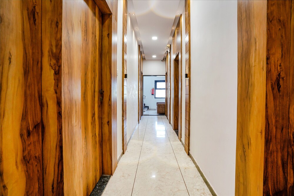 Fabhotel Prime Dumas