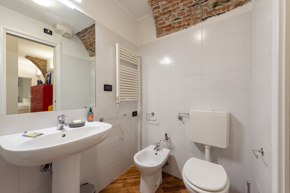 Charming Flat Next to Genoa's Aquarium