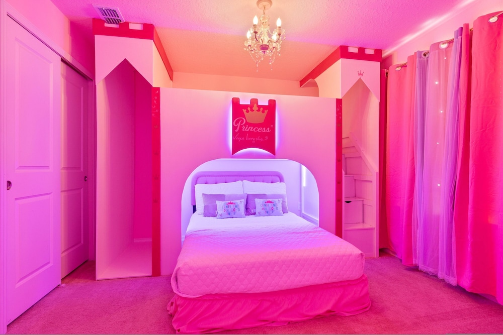 Brand NEW Luxury 10bedrooms At Windsor Island