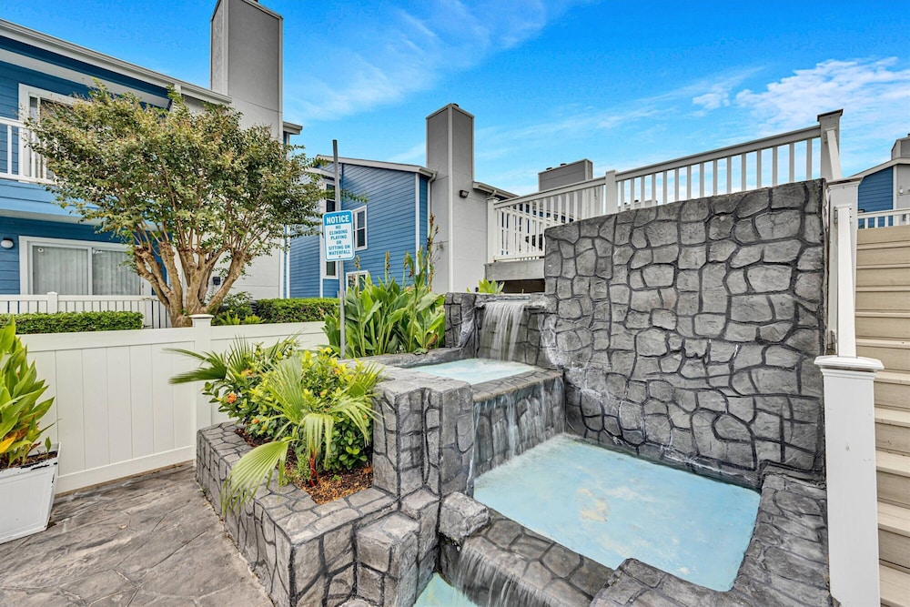 Cove View 1324