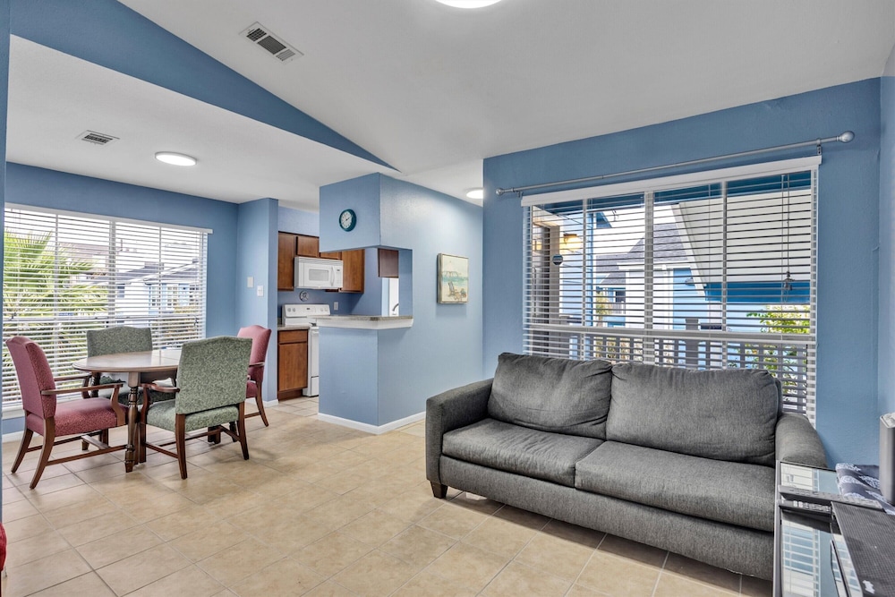 Cove View 1324