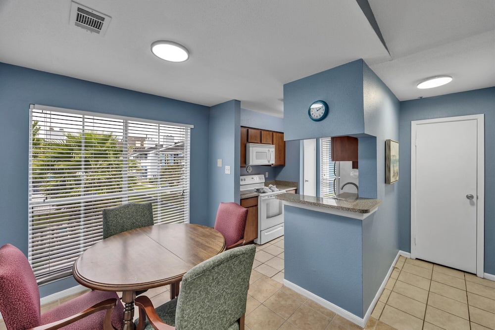 Cove View 1324
