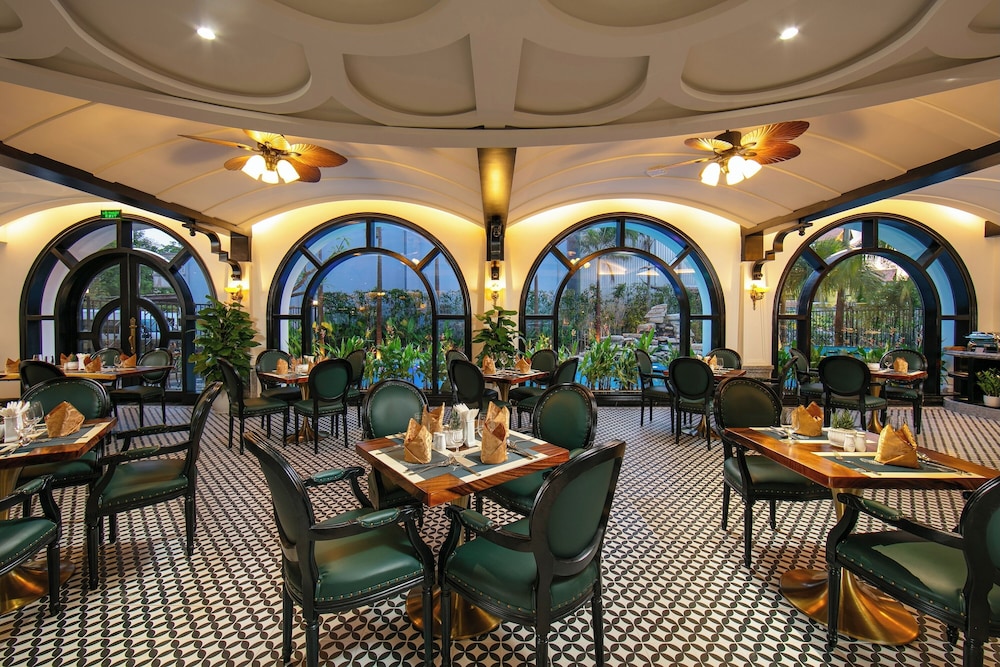 Grand Sunrise Palace Hoi An- A Luxury Indochine Hotel & Spa 8